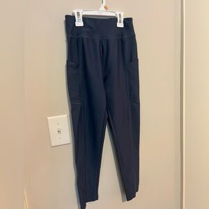 Girls Blue Leggings- in EXCELLENT CONDITION! Size M